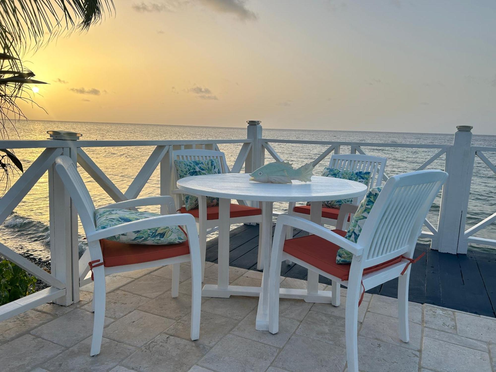 North Star Villa Oceanfront Family-Retreat With Pool Frederiksted Esterno foto