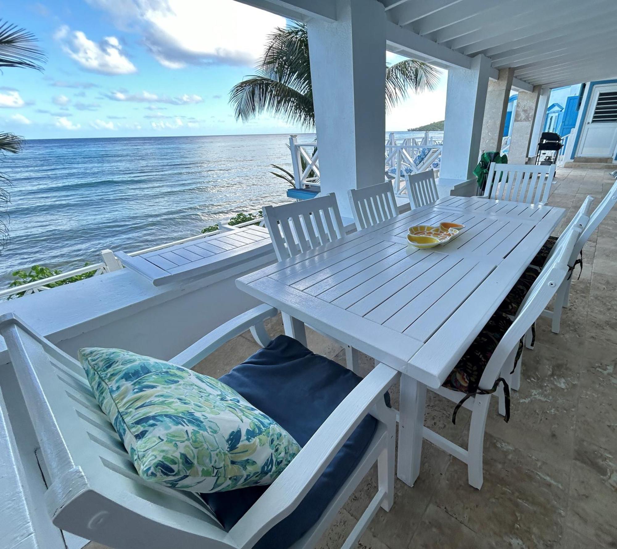 North Star Villa Oceanfront Family-Retreat With Pool Frederiksted Esterno foto