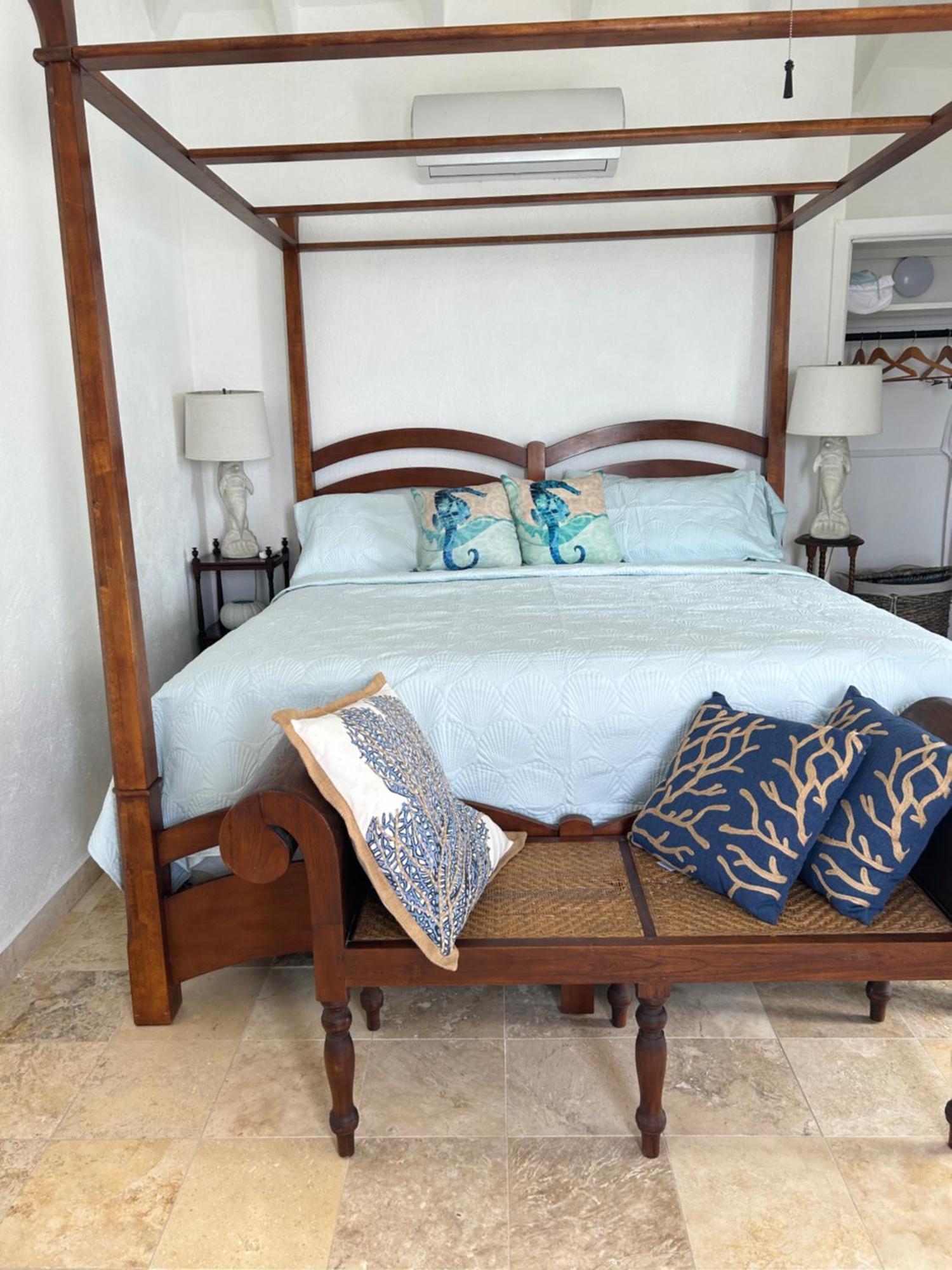 North Star Villa Oceanfront Family-Retreat With Pool Frederiksted Esterno foto