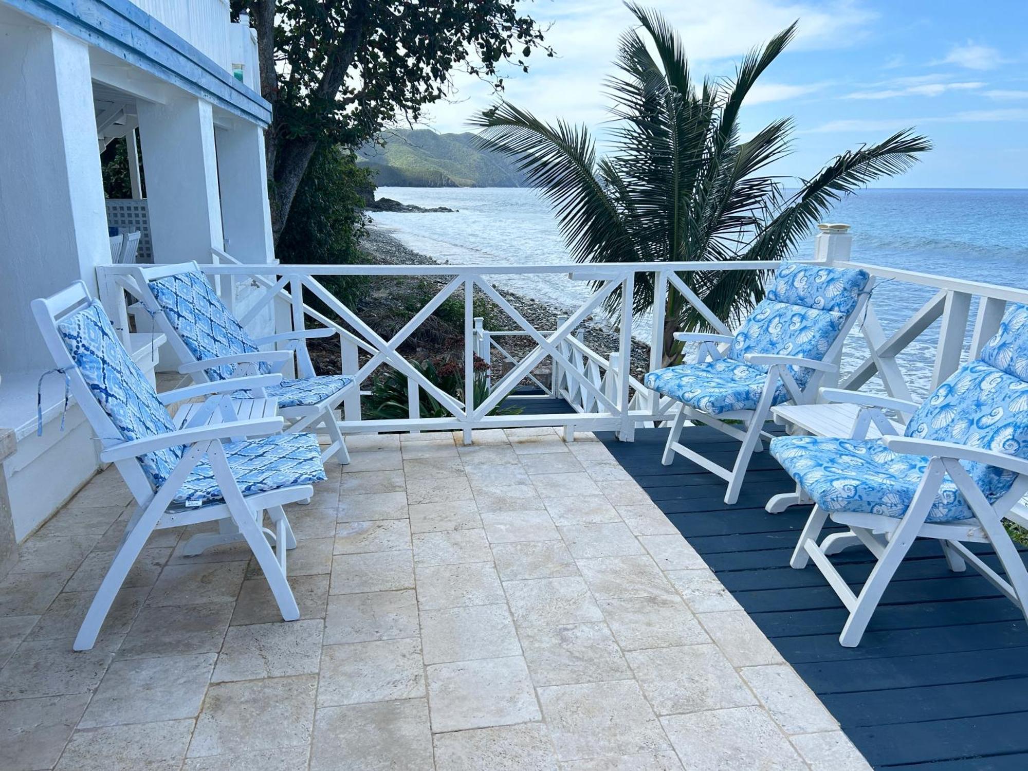 North Star Villa Oceanfront Family-Retreat With Pool Frederiksted Esterno foto