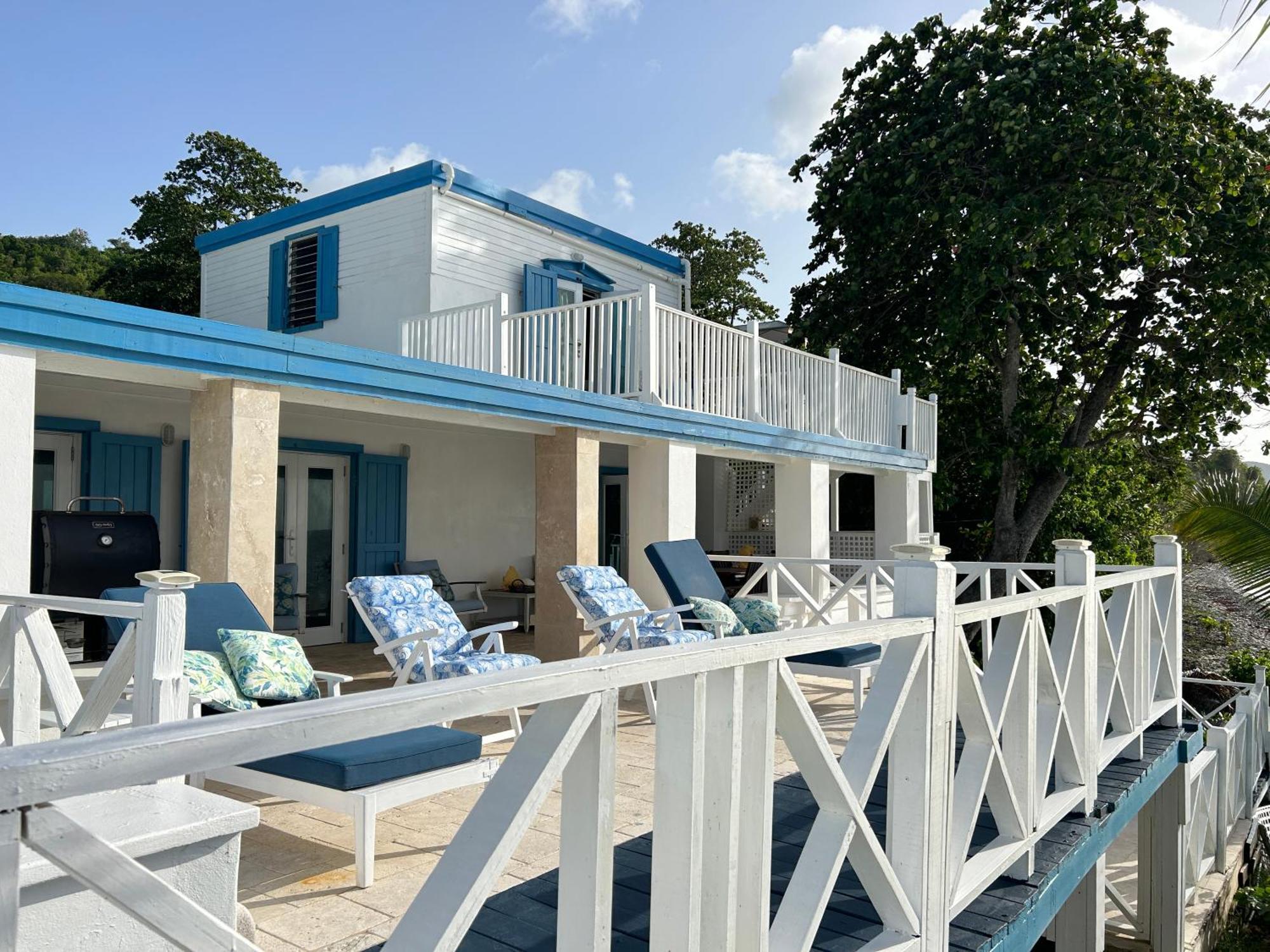 North Star Villa Oceanfront Family-Retreat With Pool Frederiksted Esterno foto